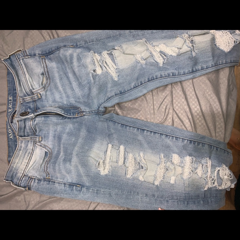 American eagle ripped jeans